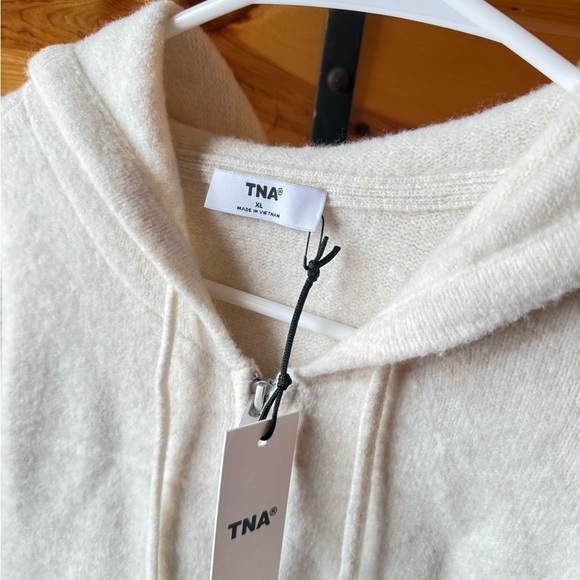TNA Cream Hooded Sweater’s - Picture 2 of 2